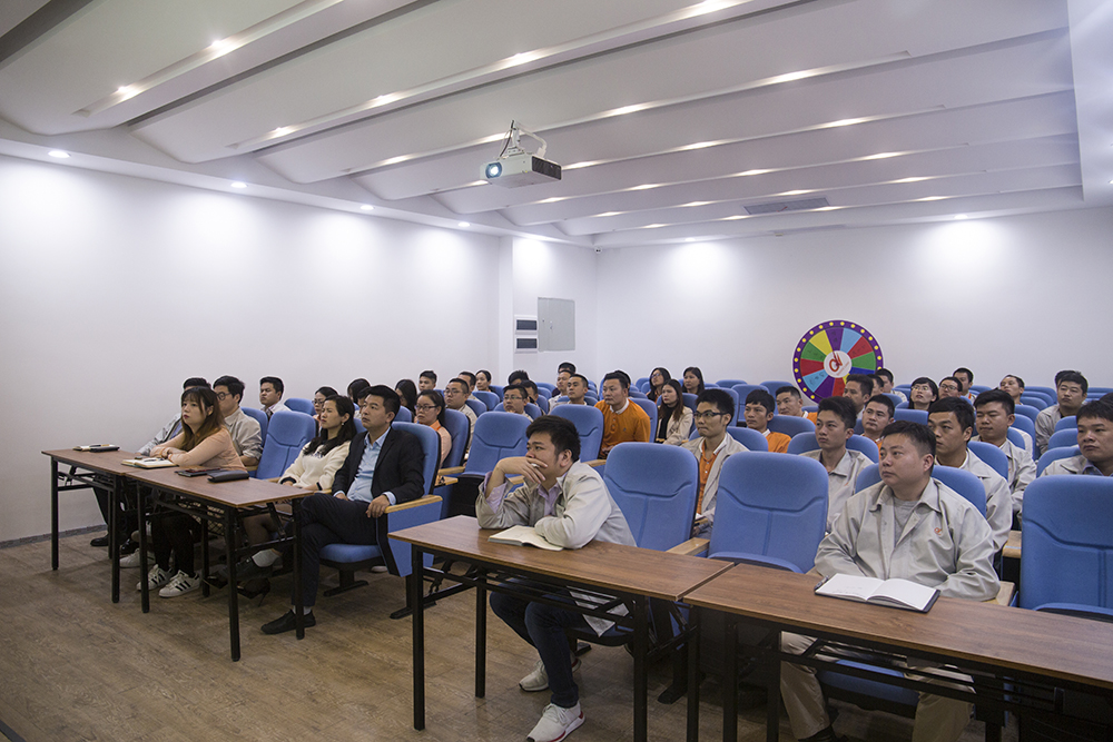 超越激光1月 超越激光1月